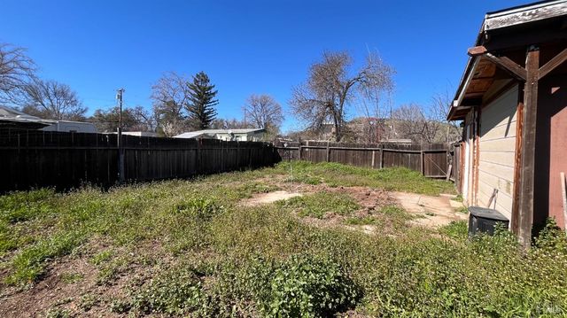 3525 Madrone St, Clearlake, CA 95422