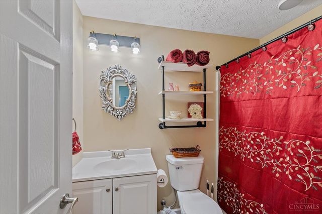 334 Robin Avenue, Loveland, OH 45140