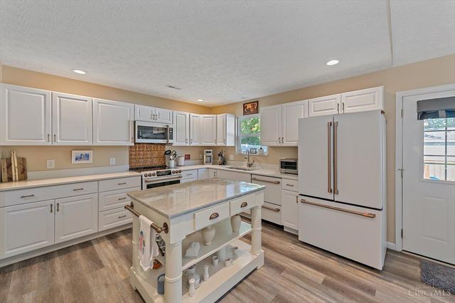 334 Robin Avenue, Loveland, OH 45140