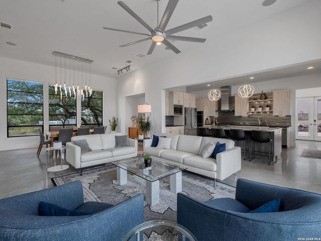 10206 Nina Ridge, San Antonio, TX 78255