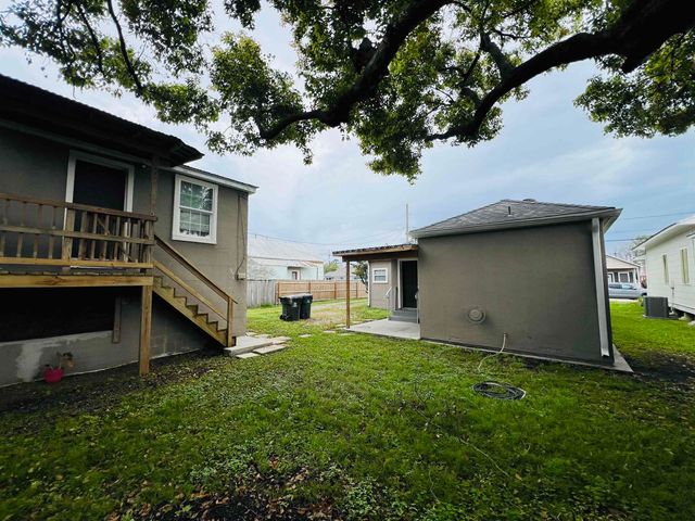 1118 Academy St, Houma, LA 70360
