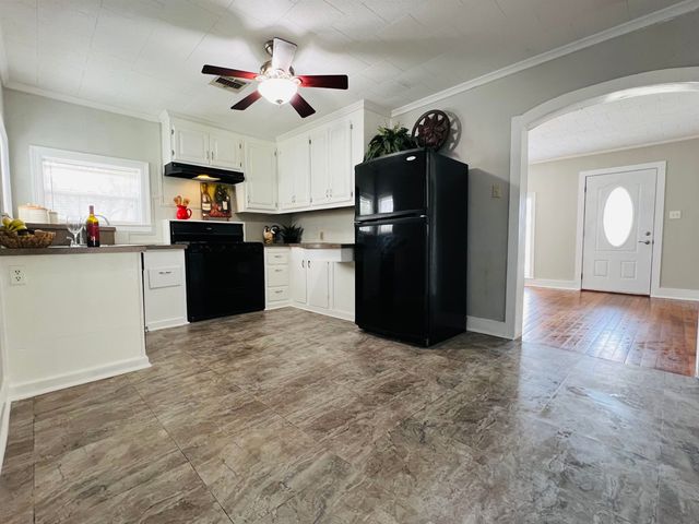 1118 Academy St, Houma, LA 70360