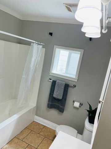 1118 Academy St, Houma, LA 70360