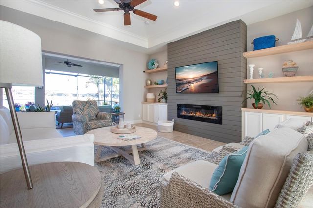 622 ROSEMARY CIRCLE, Bradenton, FL 34212