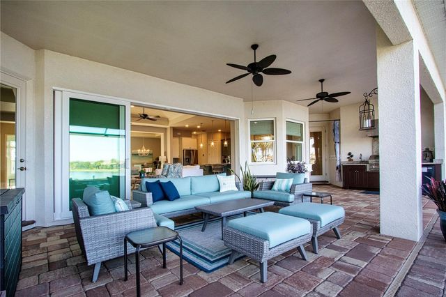 622 ROSEMARY CIRCLE, Bradenton, FL 34212