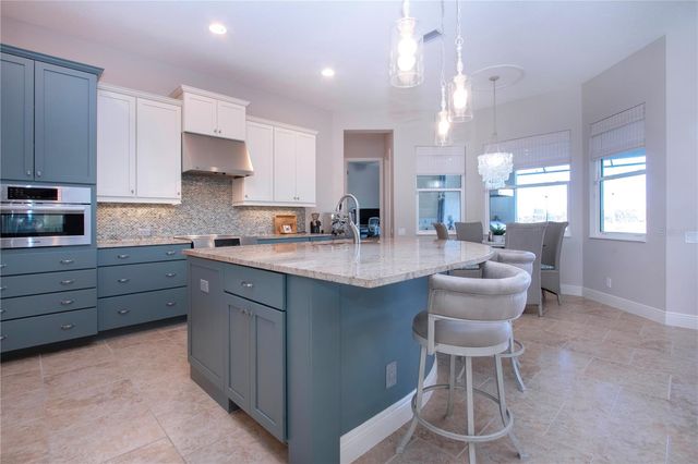 622 ROSEMARY CIRCLE, Bradenton, FL 34212