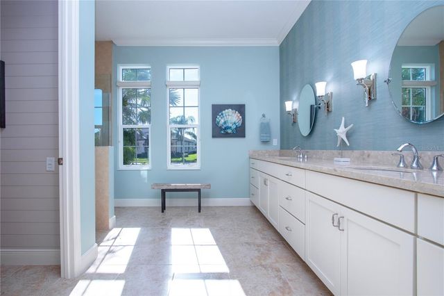 622 ROSEMARY CIRCLE, Bradenton, FL 34212