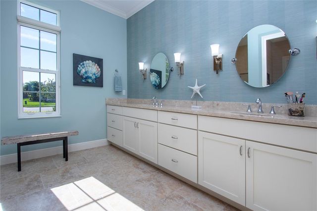 622 ROSEMARY CIRCLE, Bradenton, FL 34212