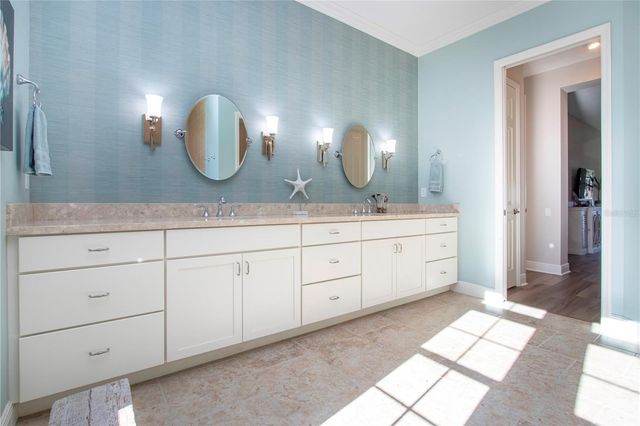 622 ROSEMARY CIRCLE, Bradenton, FL 34212