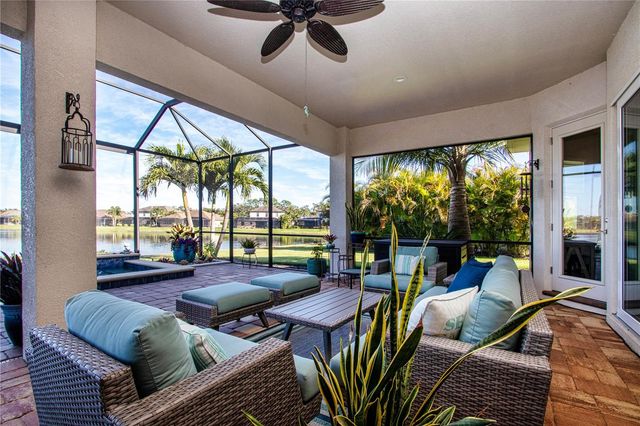 622 ROSEMARY CIRCLE, Bradenton, FL 34212