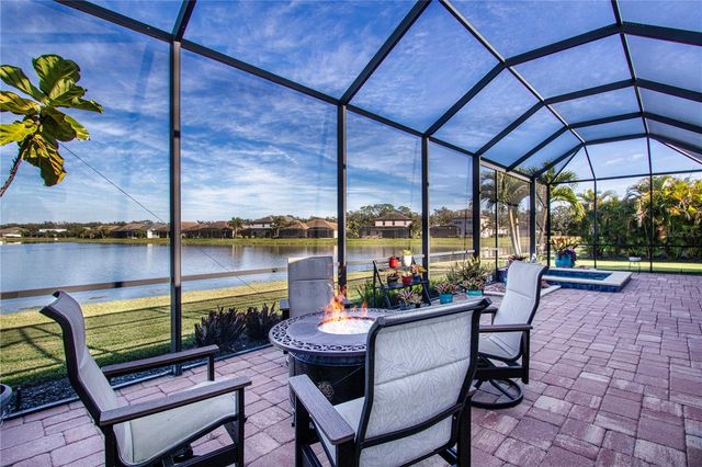 622 ROSEMARY CIRCLE, Bradenton, FL 34212