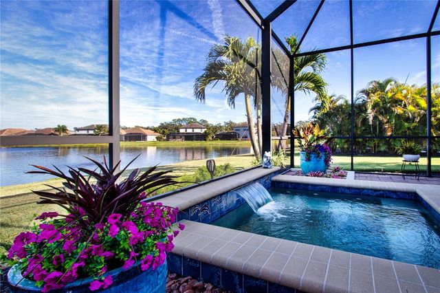 622 ROSEMARY CIRCLE, Bradenton, FL 34212