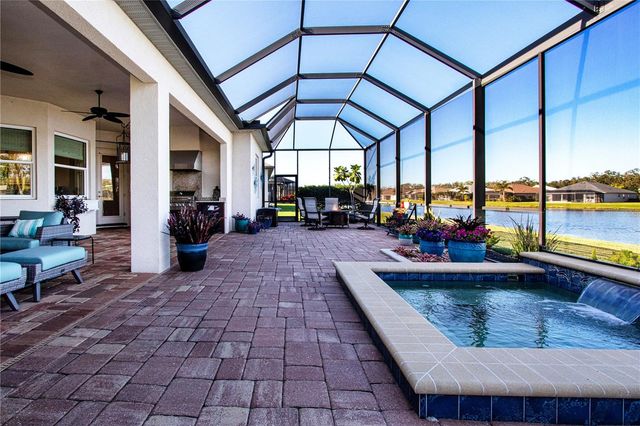 622 ROSEMARY CIRCLE, Bradenton, FL 34212