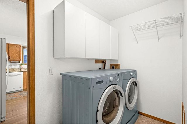 3625 E 6th St, Superior, WI 54880