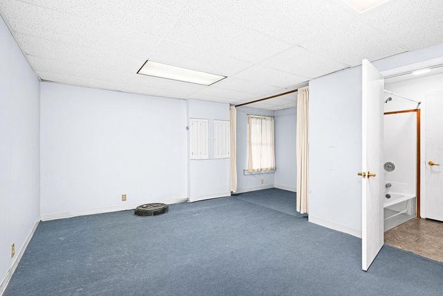 3625 E 6th St, Superior, WI 54880