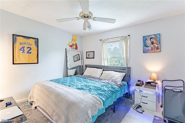 1347 Sharonbrook Drive, Twinsburg, OH 44087