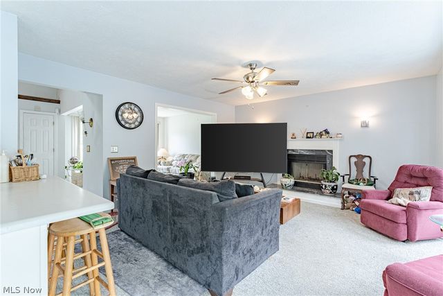 1347 Sharonbrook Drive, Twinsburg, OH 44087
