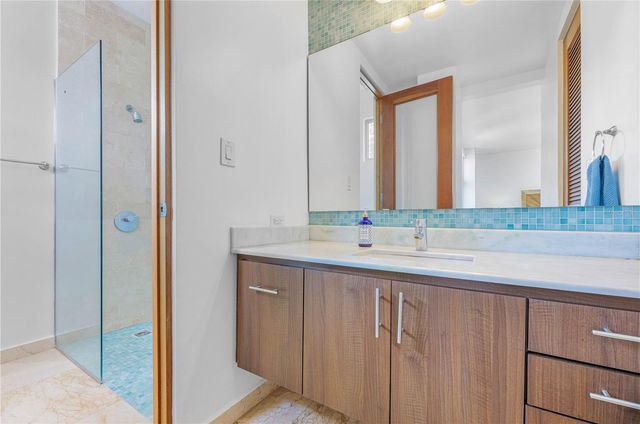 2200 CACIQUE STREET, San Juan, PR 00913