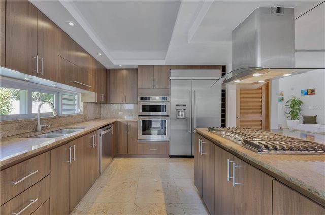 2200 CACIQUE STREET, San Juan, PR 00913