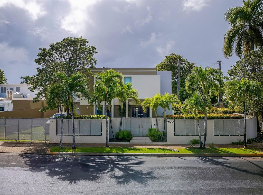 2200 CACIQUE STREET, San Juan, PR 00913