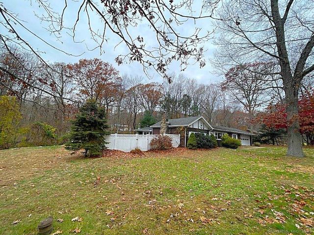 3 Medley Lane, Clinton, CT 06413