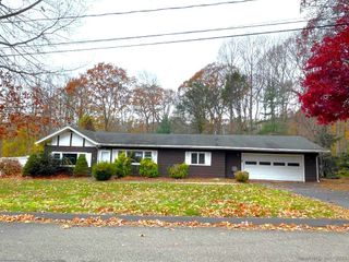 3 Medley Lane, Clinton, CT 06413