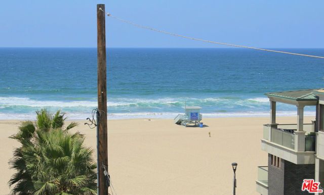 126 Neptune Avenue, Hermosa Beach, CA 90254