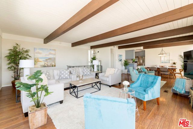 126 Neptune Avenue, Hermosa Beach, CA 90254