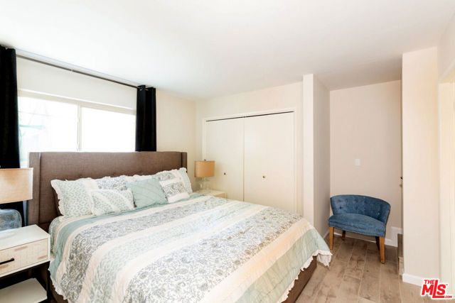126 Neptune Avenue, Hermosa Beach, CA 90254