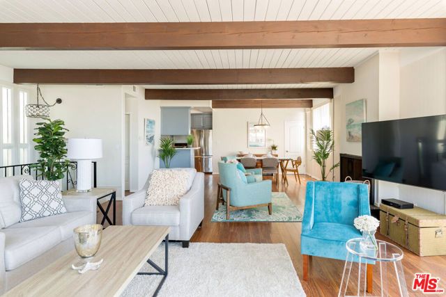 126 Neptune Avenue, Hermosa Beach, CA 90254