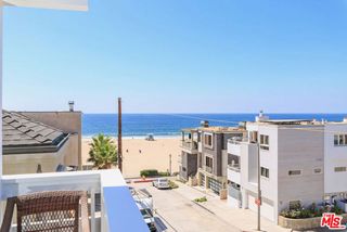 126 Neptune Avenue, Hermosa Beach, CA 90254