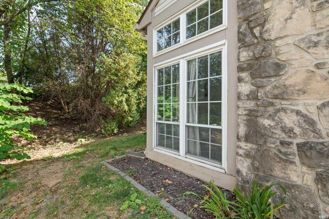 9593 Bay Vista West Drive, Indianapolis, IN 46250