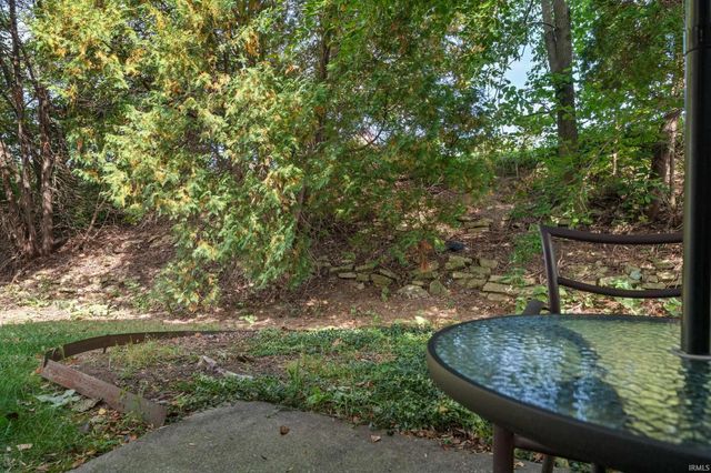 9593 Bay Vista West Drive, Indianapolis, IN 46250