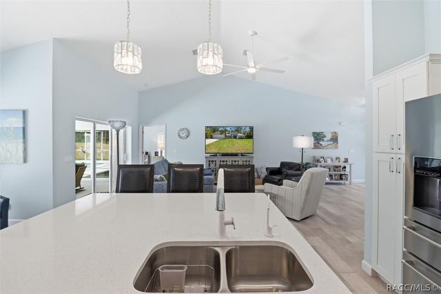 5467 N Red Ribbon Point, Beverly Hills, FL 34465
