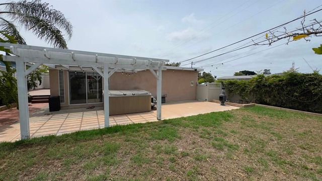 3045 Afton Rd, San Diego, CA 92123