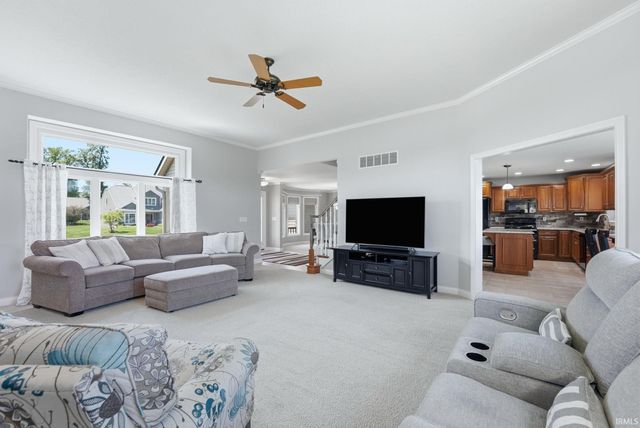 2101 Lake Front Drive, Fort Wayne, IN 46804