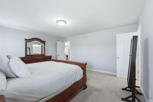 2101 Lake Front Drive, Fort Wayne, IN 46804