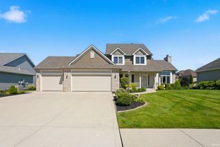 2101 Lake Front Drive, Fort Wayne, IN 46804