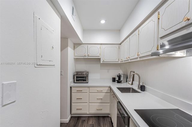 1000 West Ave 432, Miami Beach, FL 33139