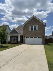 1510 Allwood Ave, Murfreesboro, TN 37128