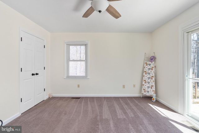 5527 SMITH STATION RD, Fredericksburg, VA 22407