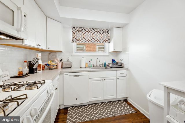 4401 PEARSON AVE, Philadelphia, PA 19114