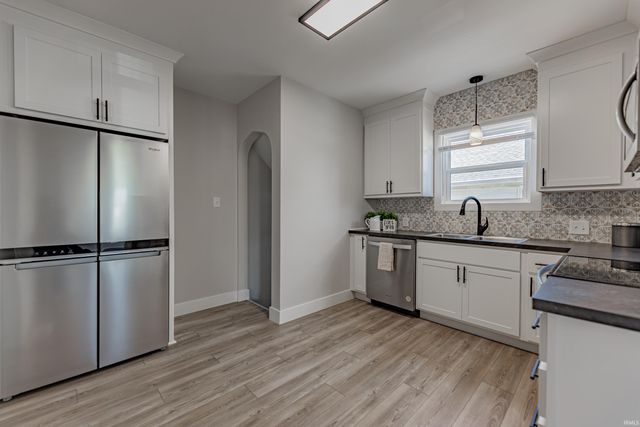 757 E Delaware Street, Evansville, IN 47711