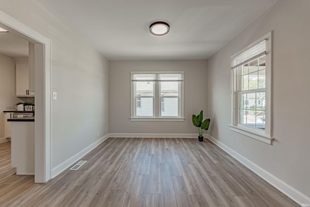 757 E Delaware Street, Evansville, IN 47711