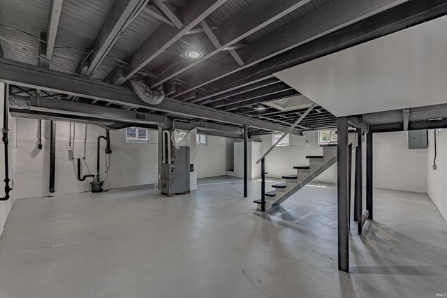 757 E Delaware Street, Evansville, IN 47711