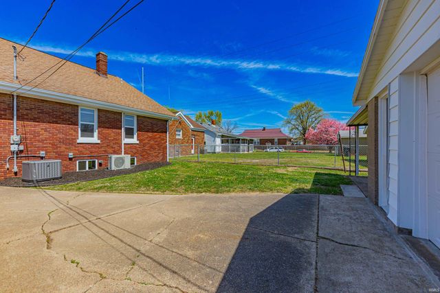 757 E Delaware Street, Evansville, IN 47711