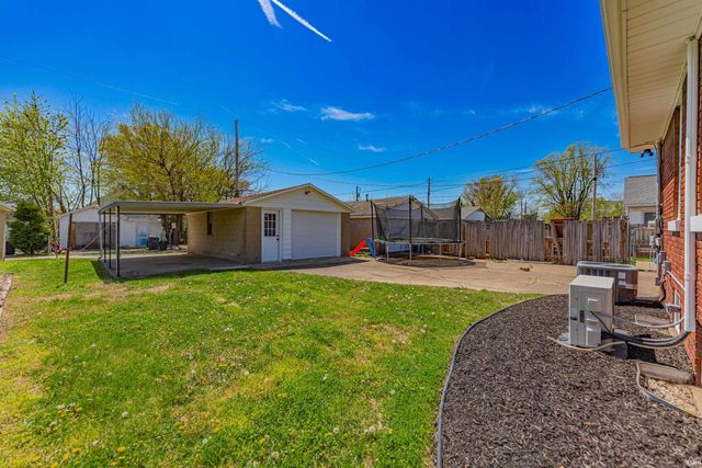 757 E Delaware Street, Evansville, IN 47711