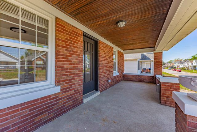 757 E Delaware Street, Evansville, IN 47711