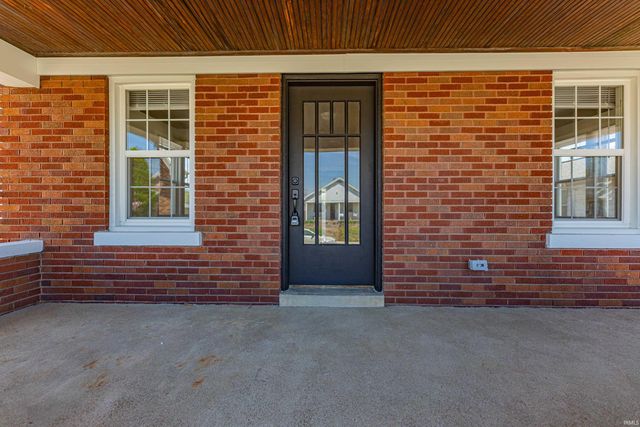 757 E Delaware Street, Evansville, IN 47711