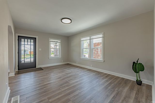 757 E Delaware Street, Evansville, IN 47711